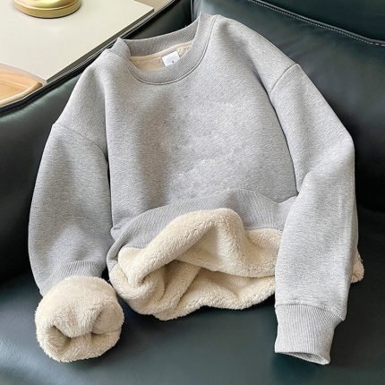 Men's Winter Fleece Thickened Sweatshirt | Loose O-Neck Hoodless Top in Solid Colors
